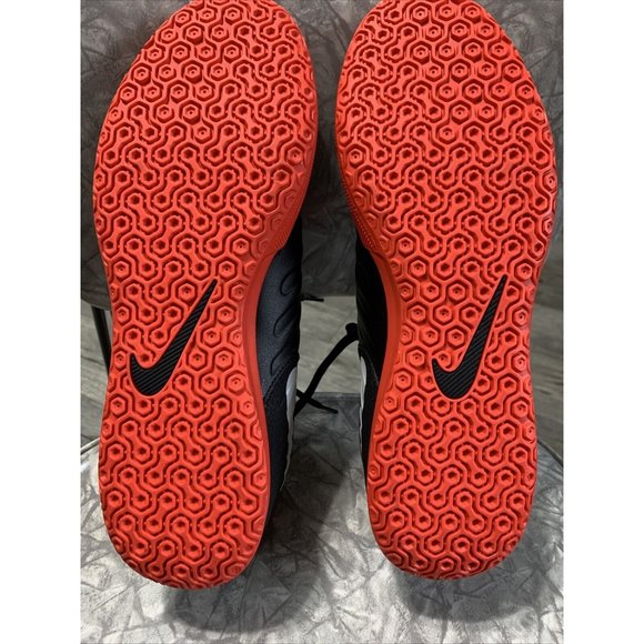 Men’s Nike Tiempo Legend 7 Club IC Running Shoes Black Red Like New Size 10.5 - Picture 5 of 6